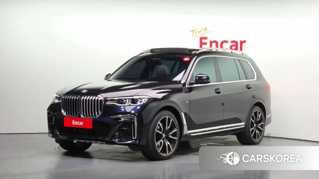 BMW X7 (G07) 2021 Черный из Кореи