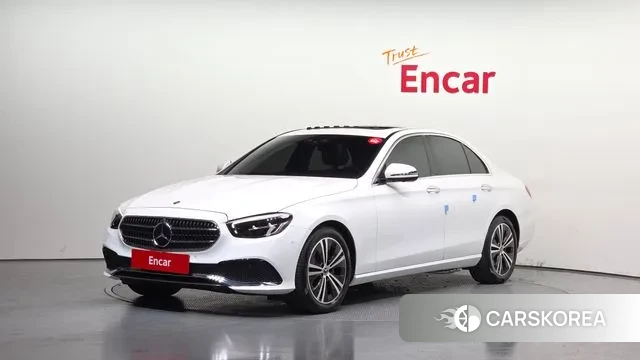 Mercedes-Benz E-Class W213 2022 Белый из Кореи