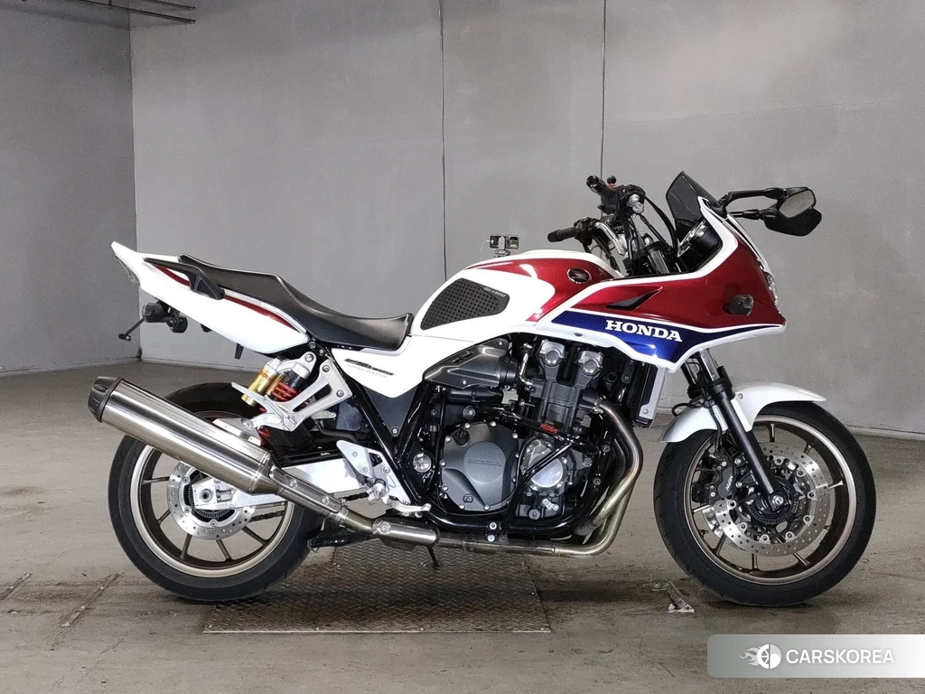 Проданный Honda CB1300SF BOLDOR 2014 из Японии