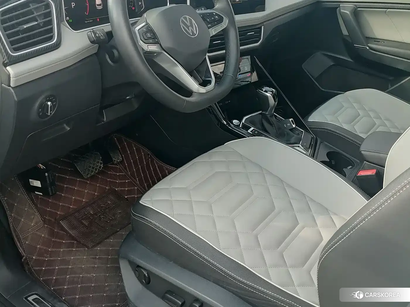 Volkswagen Tayron 2023 Белый из Китая