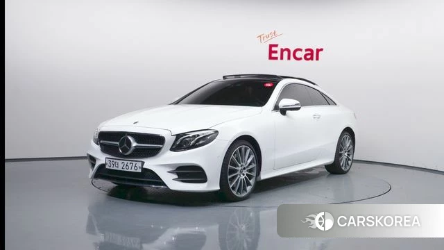 Mercedes-Benz E-Class W213 2018 Белый из Кореи