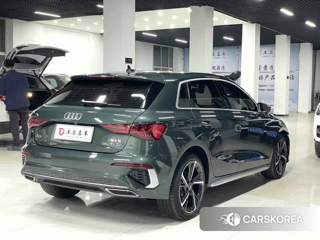 Audi A3 2023 Зеленый из Китая