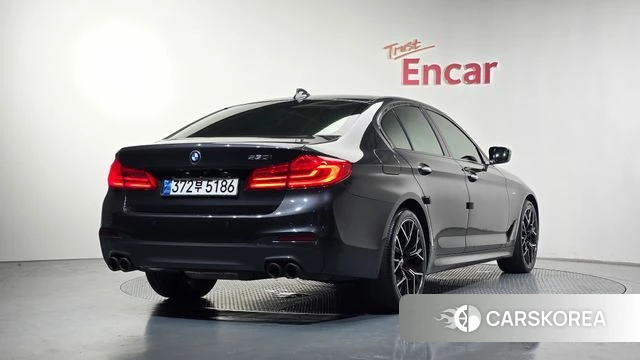 BMW 5 Series (G30) 2018 Серый из Кореи