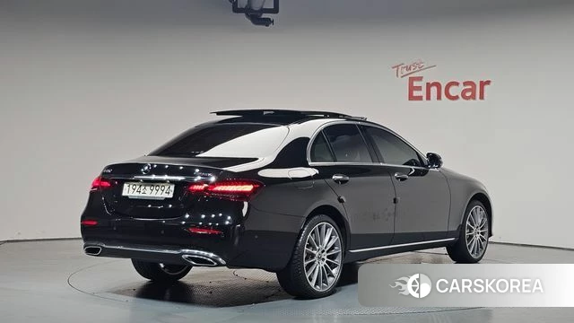 Mercedes-Benz E-Class W213 2023 Черный из Кореи