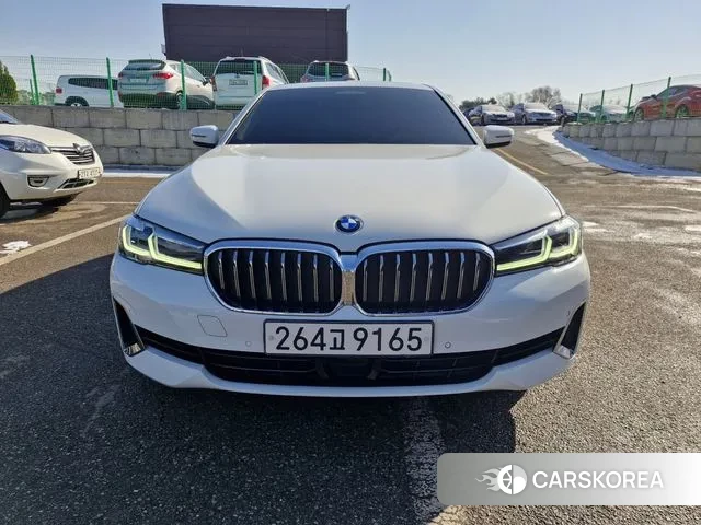BMW 5 Series (G30) 2022 Белый из Кореи