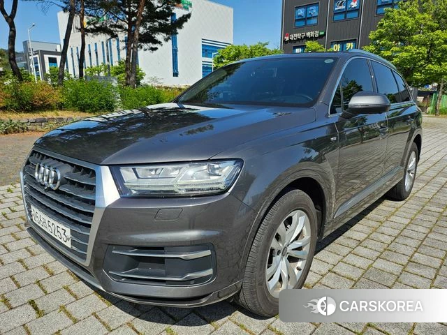 Audi Q7 (4M) 2019 Серый из Кореи