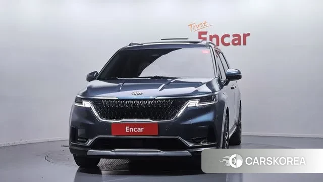 Kia Carnival 4th generation 2020 Светло-серебряный цвет из Кореи