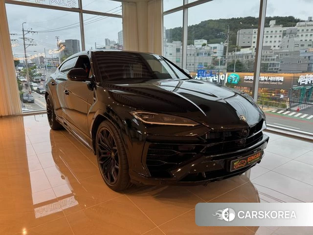 Lamborghini Urus 2026 Черный из Кореи