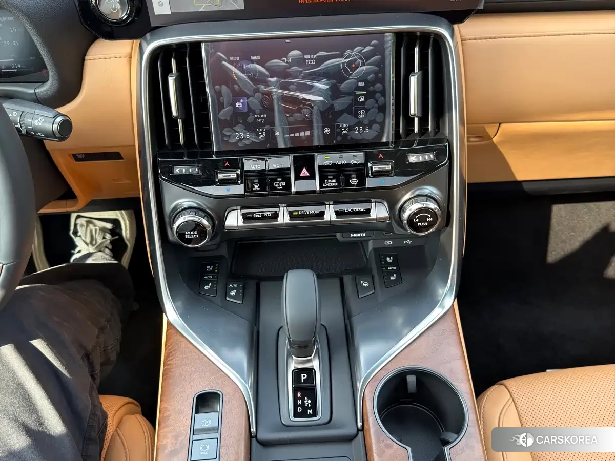 Lexus LX 2026 Черный из Китая, фото 2