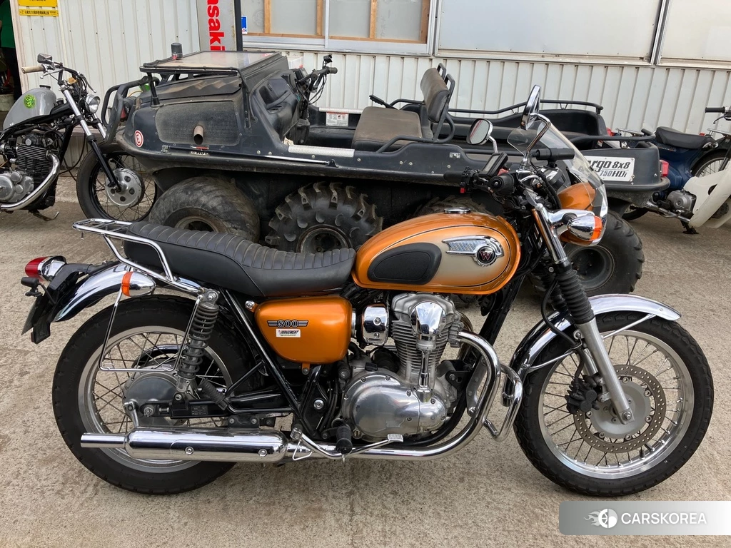 Проданный Kawasaki W800 2011 из Японии