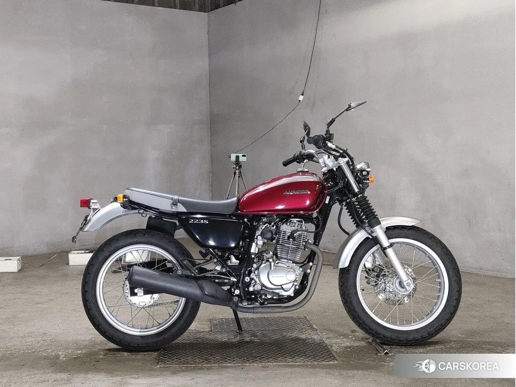Проданный Honda CB223S 2014 из Японии