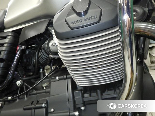 Engine photo