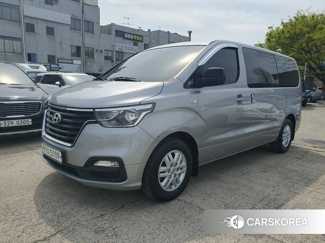 Hyundai The New Grand Starex 2018 Серый из Кореи