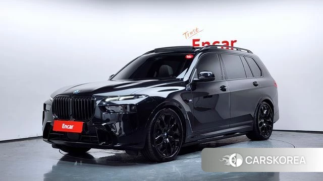 BMW X7 (G07) 2025 Черный из Кореи