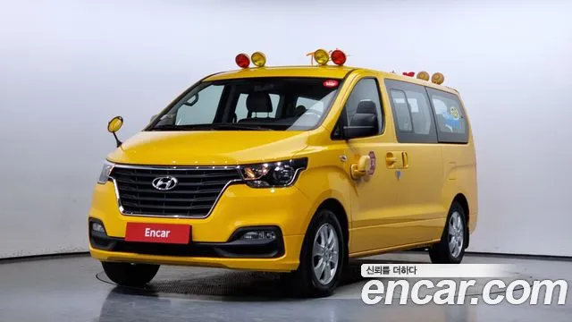 Hyundai The New Grand Starex 2018 Желтый из Кореи