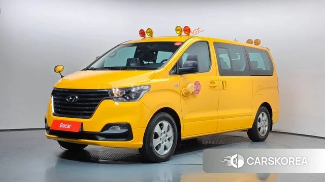Hyundai The New Grand Starex 2018 Желтый из Кореи