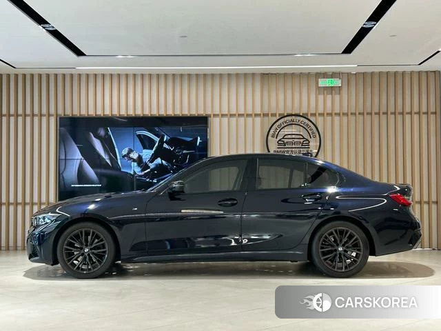 BMW 3 series 2022 Черный из Китая