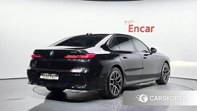 BMW 7 Series (G70) 2025 Черный из Кореи