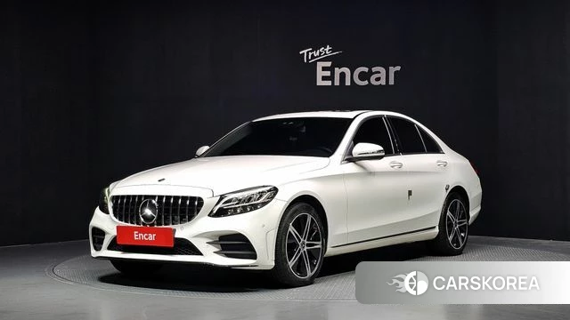 Mercedes-Benz C-Class W205 2019 Белый из Кореи
