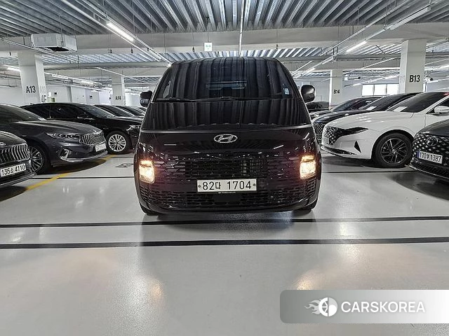 Hyundai Staria 2021 Черный из Кореи