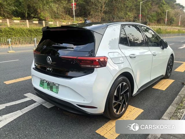 Volkswagen ID.3 2024 Белый из Китая