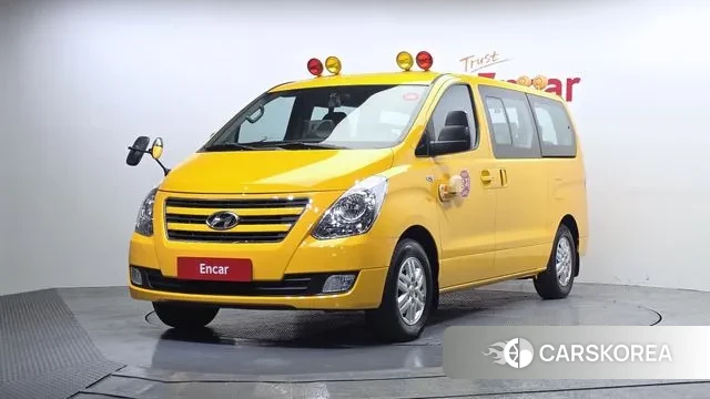 Hyundai Grand Starex 2018 Желтый из Кореи