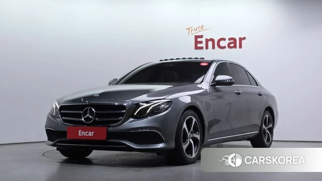 Mercedes-Benz E-Class W213 2019 Серый из Кореи