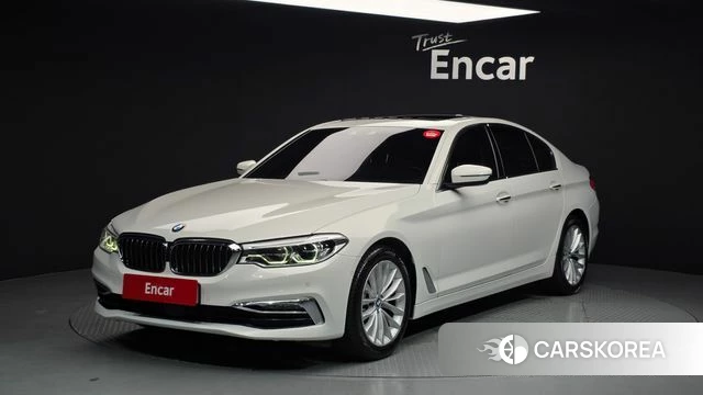 BMW 5 Series (G30) 2018 Белый из Кореи