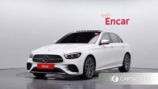 Mercedes-Benz E-Class W213 2023 Белый из Кореи