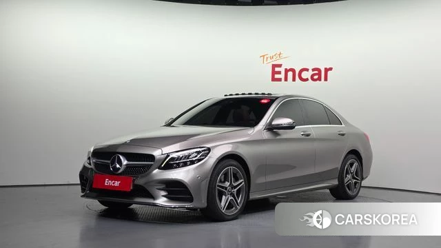 Mercedes-Benz C-Class W205 2019 Серебристо-серый из Кореи