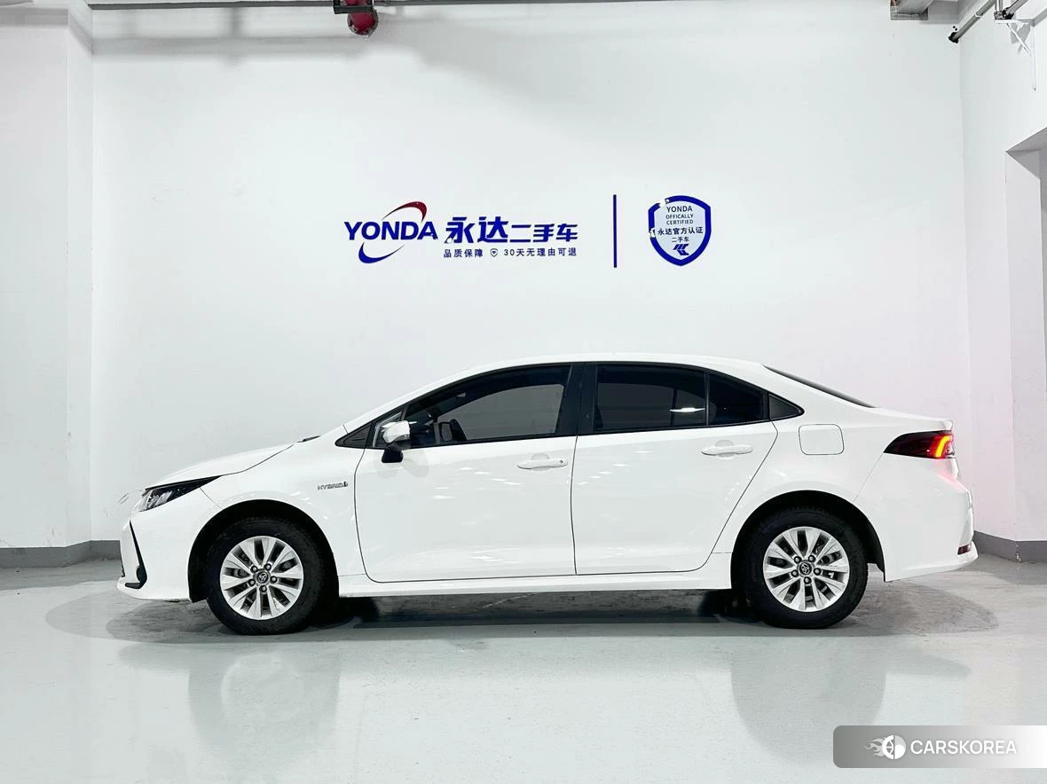 Toyota Corolla 2020 Белый из Китая