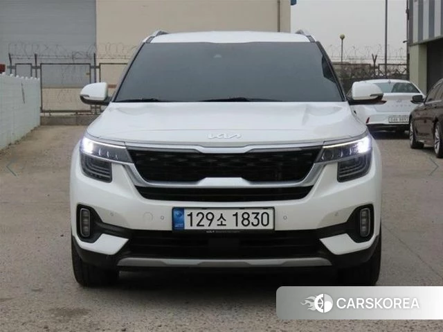 Kia Seltos 2022 Белый из Кореи