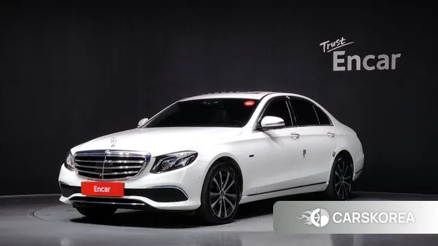 Mercedes-Benz E-Class W213 2020 Белый из Кореи