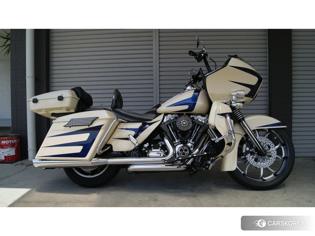 Проданный Harley-Davidson Road Glide FLTRX1580 2011 из Японии