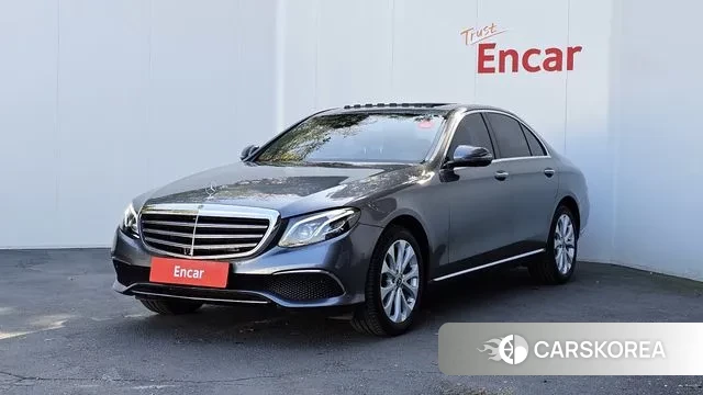 Mercedes-Benz E-Class W213 2018 Серый из Кореи