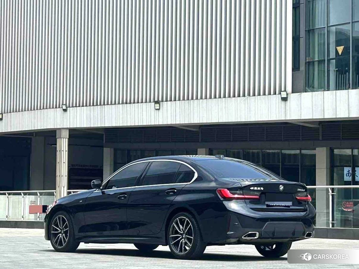 BMW 3 series 2022 Черный из Китая