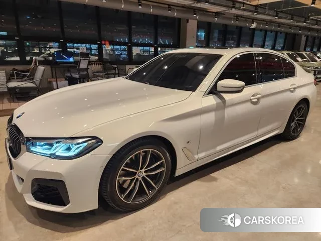 BMW 5 Series (G30) 2022 Белый из Кореи
