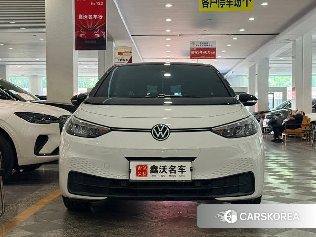 Volkswagen ID.3 2024 Белый из Китая