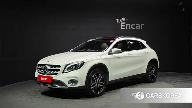Mercedes-Benz GLA-Class X156 2019 Белый из Кореи