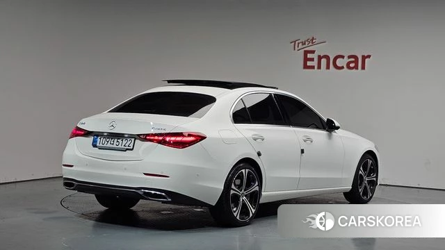 Mercedes-Benz C-Class W206 2023 Белый из Кореи