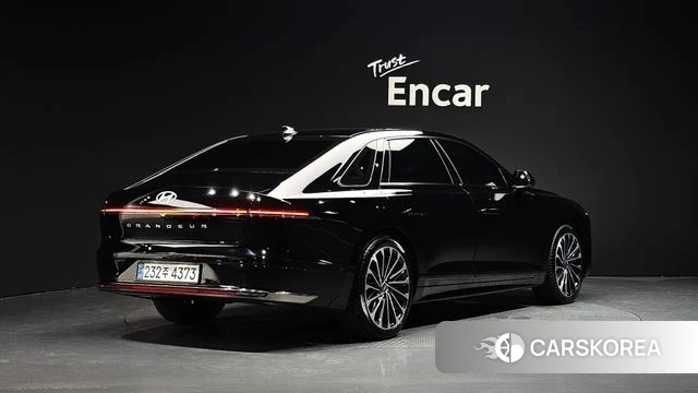 Hyundai Grandeur Hybrid (GN7) 2023 Черный из Кореи