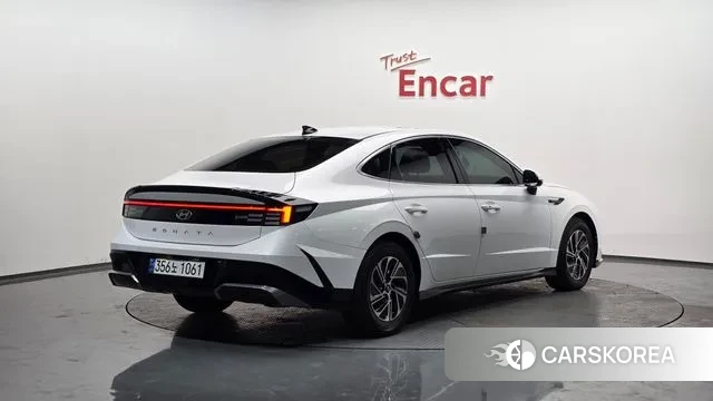 Hyundai Sonata D Edge Hybrid (DN8) 2023 Белый из Кореи