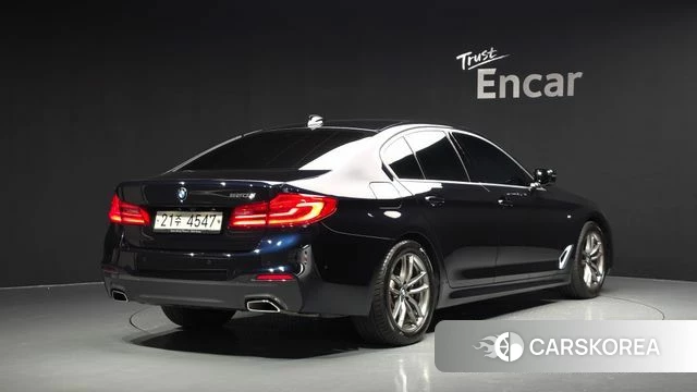 BMW 5 Series (G30) 2019 Черный из Кореи