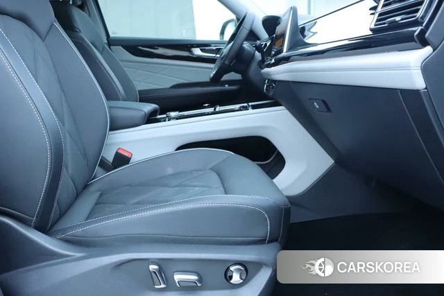 Volkswagen Tourang 2024 Черный из Китая