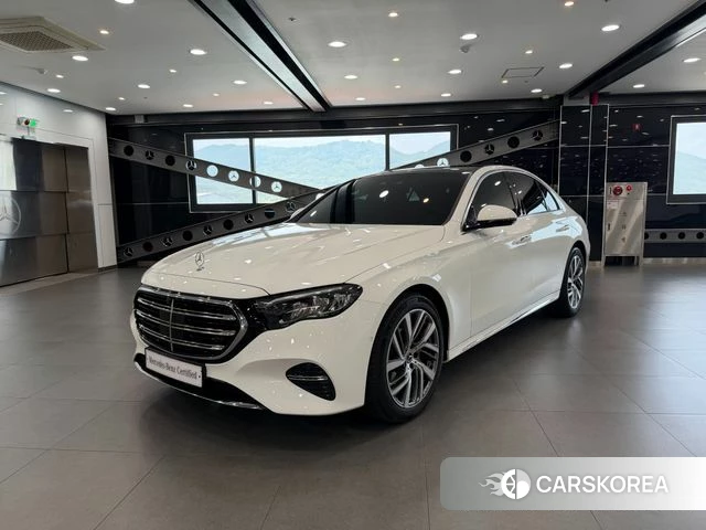 Mercedes-Benz E-Class W214 2024 Белый из Кореи