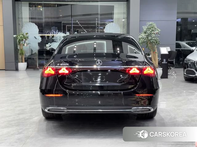 Mercedes-Benz E-class 2024 Черный из Китая