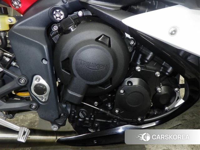Engine photo
