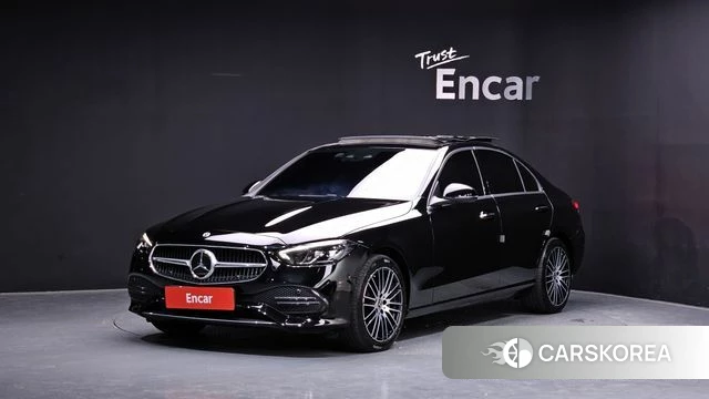 Mercedes-Benz C-Class W206 2022 Черный из Кореи