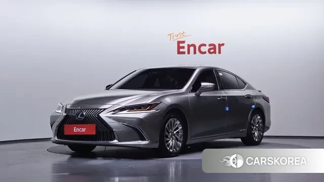 Lexus ES300h 7th generation 2019 Серебристо-серый из Кореи