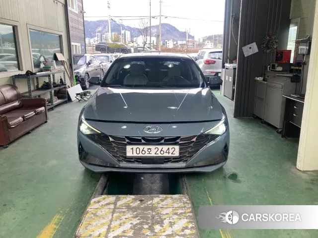 Hyundai Avante (CN7) 2021 Серый из Кореи